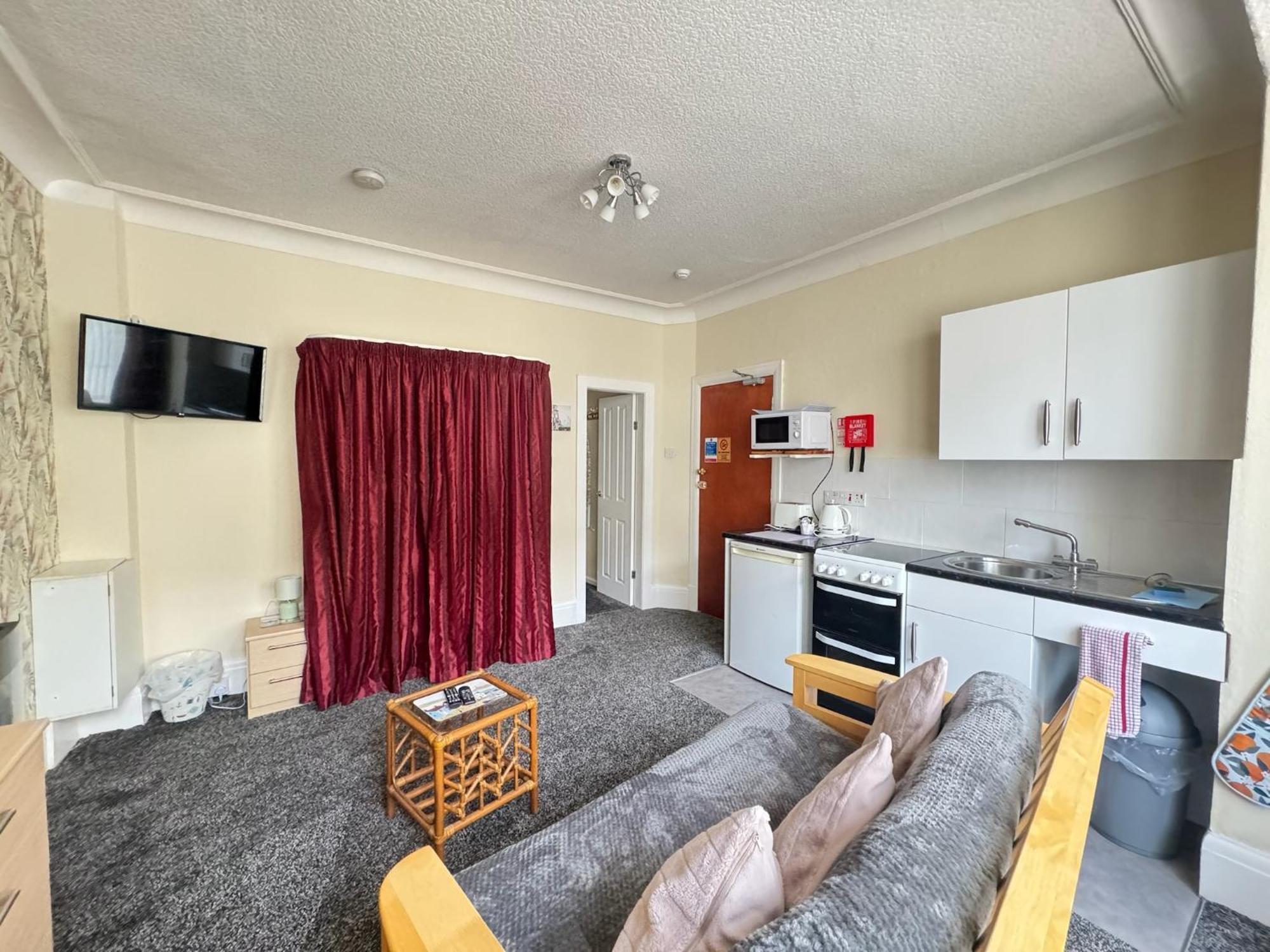 Fairhaven Holiday Flats Blackpool Exterior photo