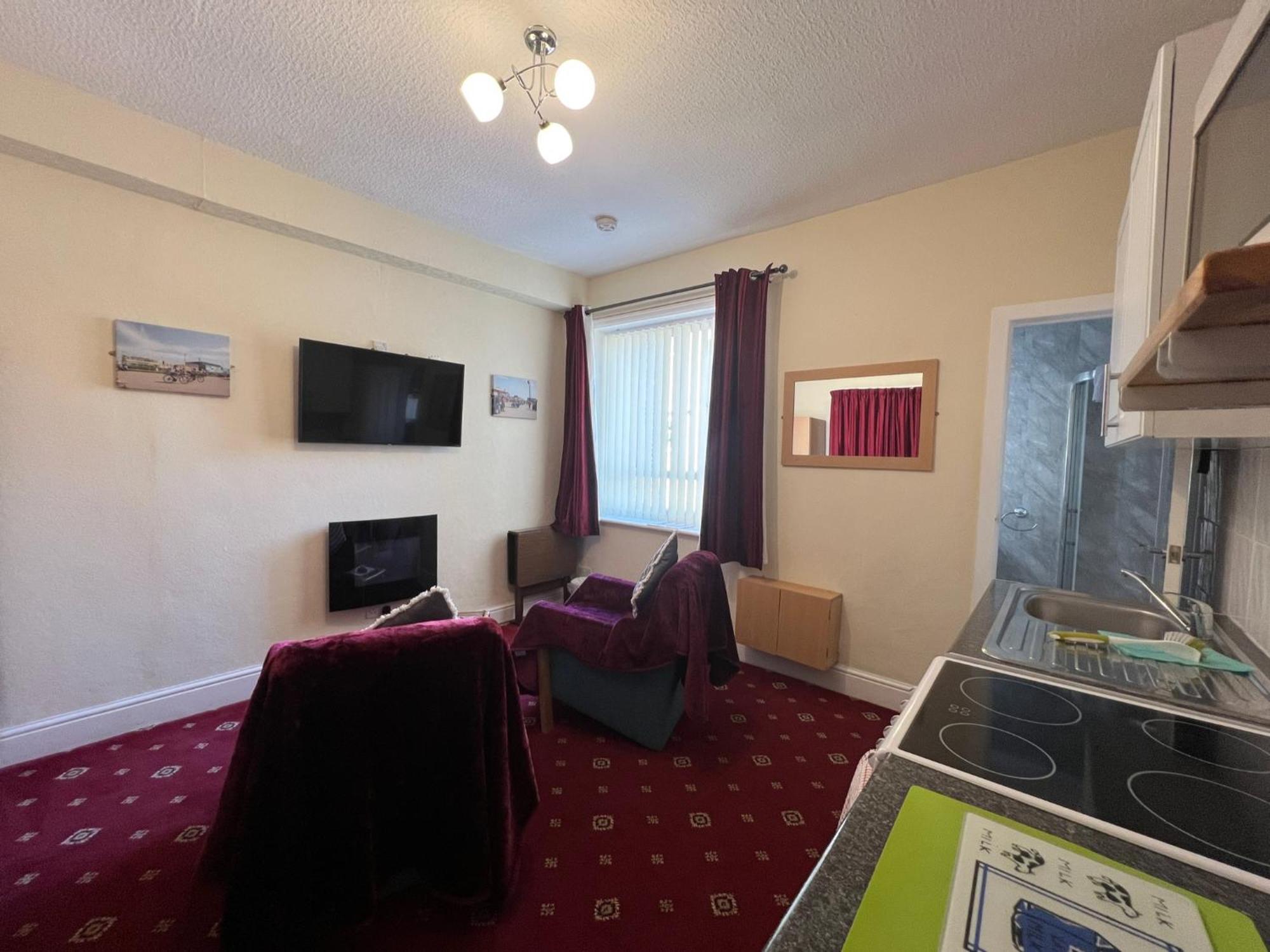 Fairhaven Holiday Flats Blackpool Exterior photo