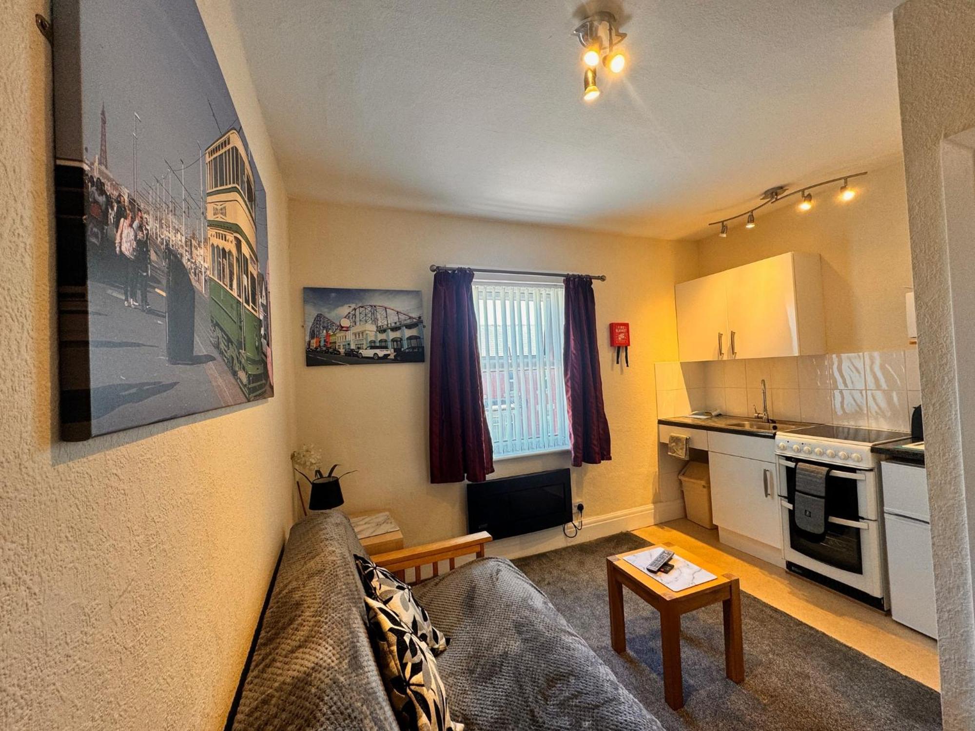 Fairhaven Holiday Flats Blackpool Exterior photo